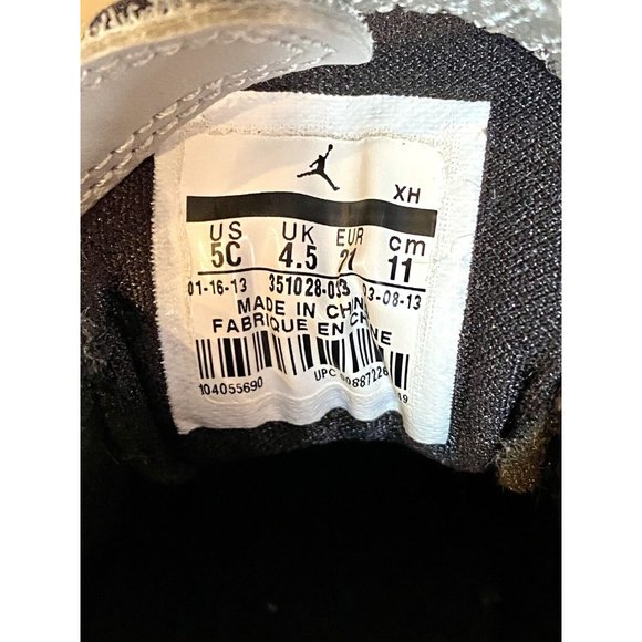 Nike  Air Jordan Retro Sneaker Size Toddler 5c - Picture 4 of 4
